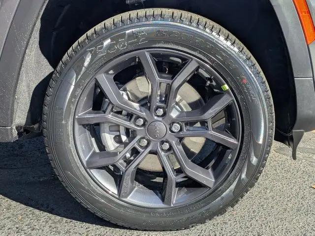 2025 Jeep Grand Cherokee L Limited 4x4