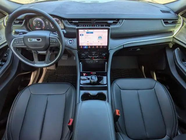 2025 Jeep Grand Cherokee L Limited 4x4