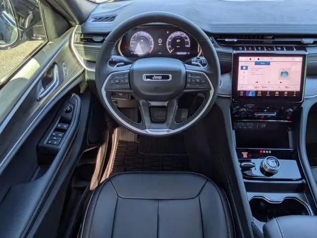 2025 Jeep Grand Cherokee L Limited 4x4