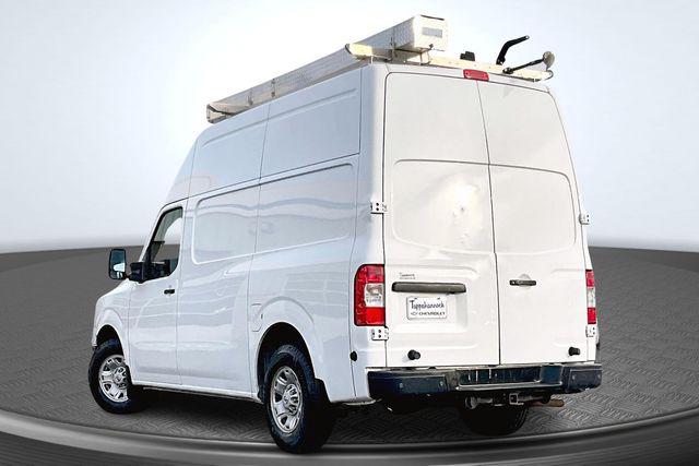 2021 Nissan 3500 SV High Roof V8