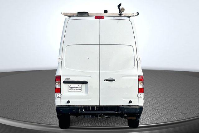 2021 Nissan 3500 SV High Roof V8