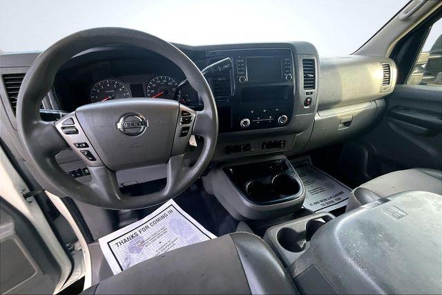 2021 Nissan 3500 SV High Roof V8