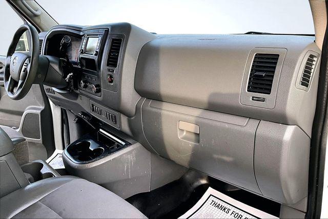 2021 Nissan 3500 SV High Roof V8