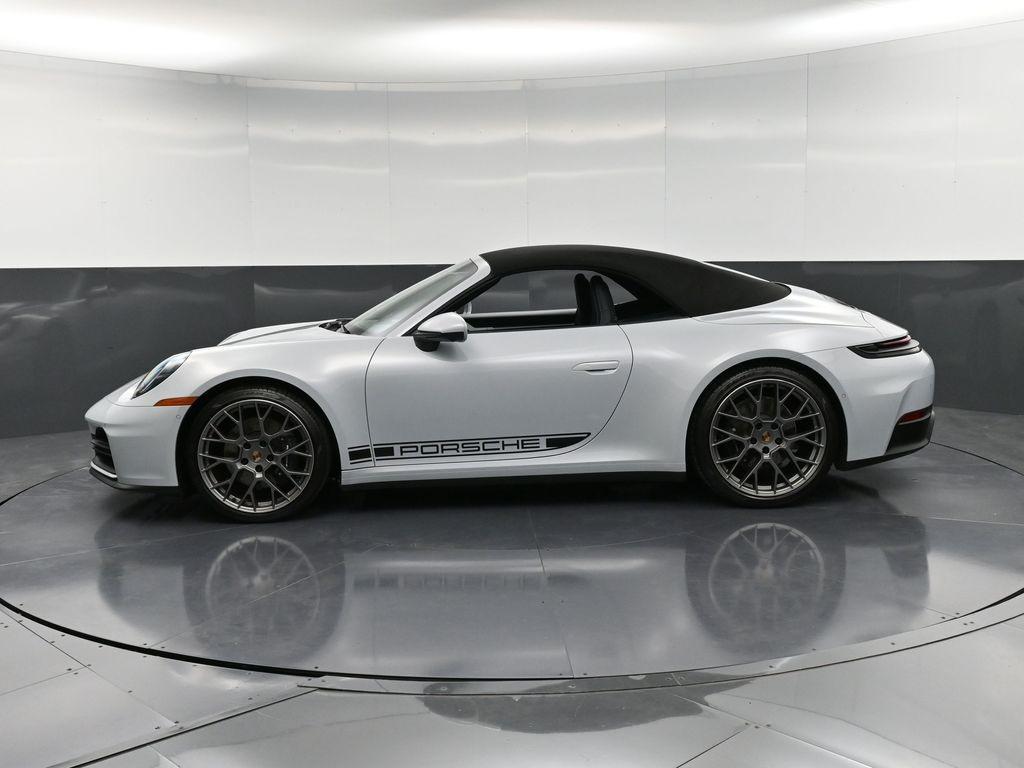 2025 Porsche 911 photo 3