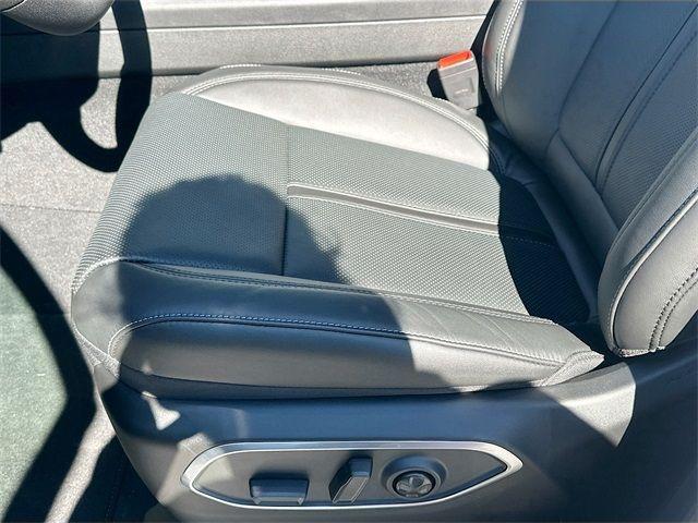 2026 Jeep Grand Wagoneer L 4x4
