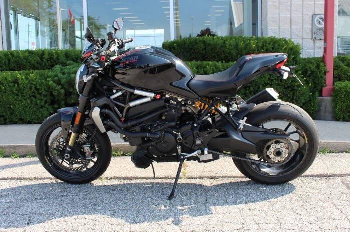/2016 Ducati Monster