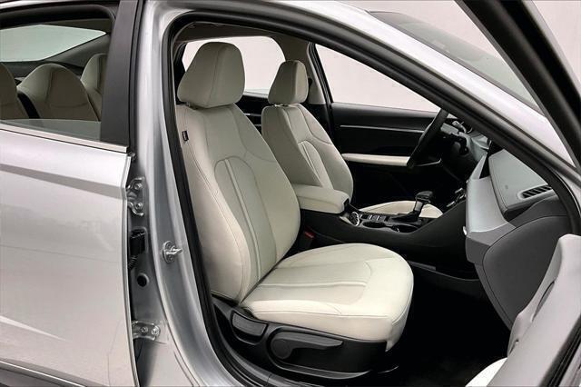 2025 Hyundai Sonata SE