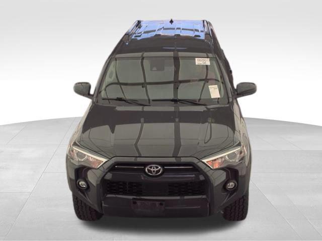 2024 Toyota 4Runner SR5 2024 Toyota 4Runner SR5