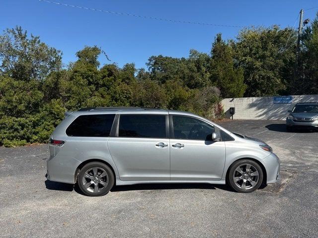 2019 Toyota Sienna SE 8 Passenger 2019 Toyota Sienna SE 8 Passenger