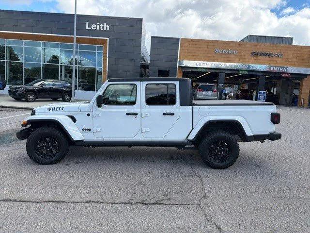 2021 Jeep Gladiator Willys 4x4 2021 Jeep Gladiator Willys 4x4