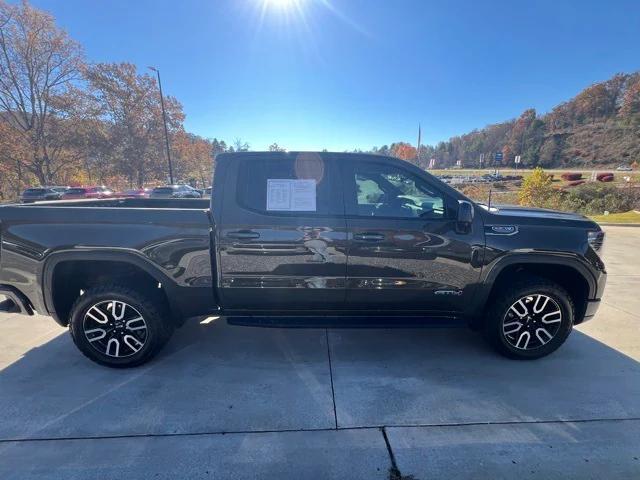 2024 GMC Sierra 1500 4WD Crew Cab Short Box AT4 2024 GMC Sierra 1500 4WD Crew Cab Short Box AT4