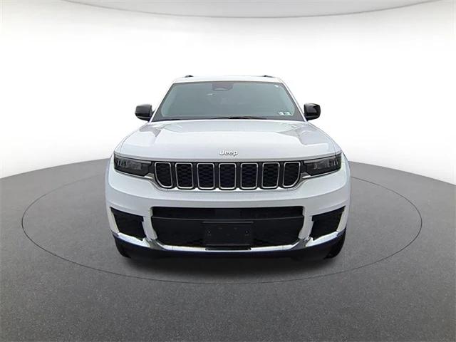 2023 Jeep Grand Cherokee L Laredo 4x4 2023 Jeep Grand Cherokee L Laredo 4x4