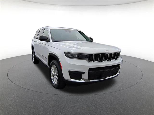 2023 Jeep Grand Cherokee L Laredo 4x4 2023 Jeep Grand Cherokee L Laredo 4x4