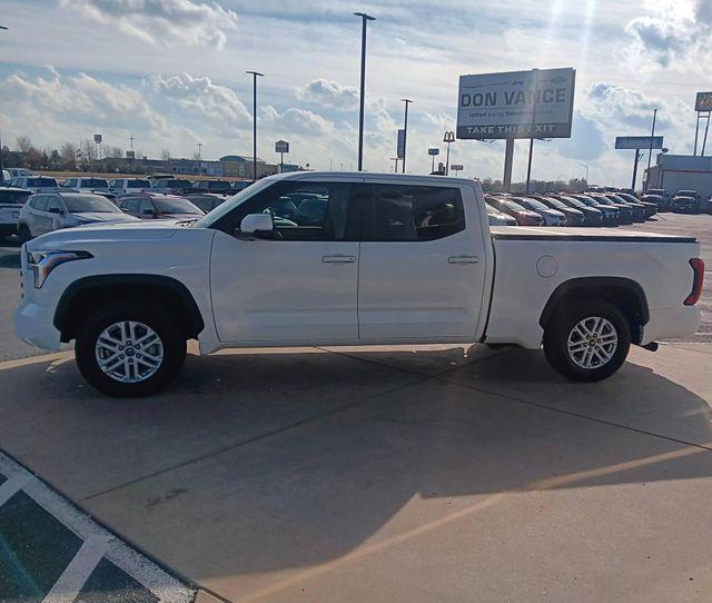 2022 Toyota Tundra SR5 2022 Toyota Tundra SR5