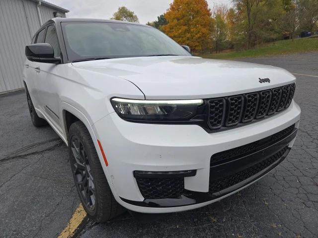 2023 Jeep Grand Cherokee L Summit Reserve 4x4 2023 Jeep Grand Cherokee L Summit Reserve 4x4