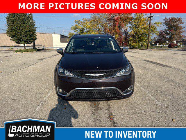 2017 Chrysler Pacifica Limited 2017 Chrysler Pacifica Limited