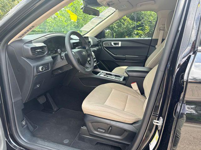 2021 Ford Explorer Base