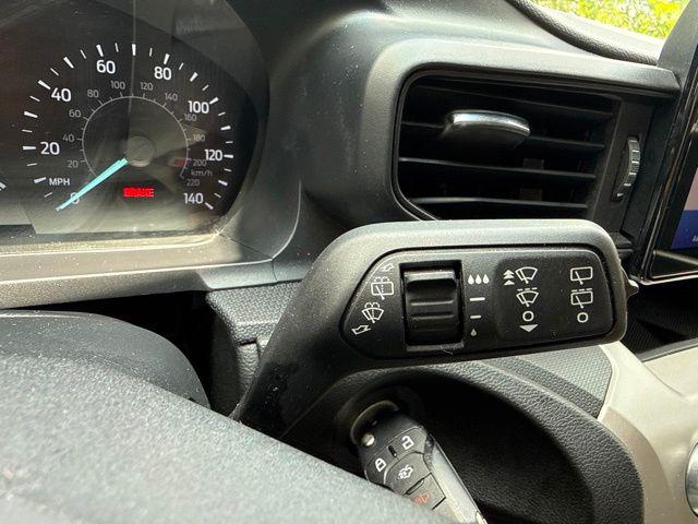 2021 Ford Explorer Base