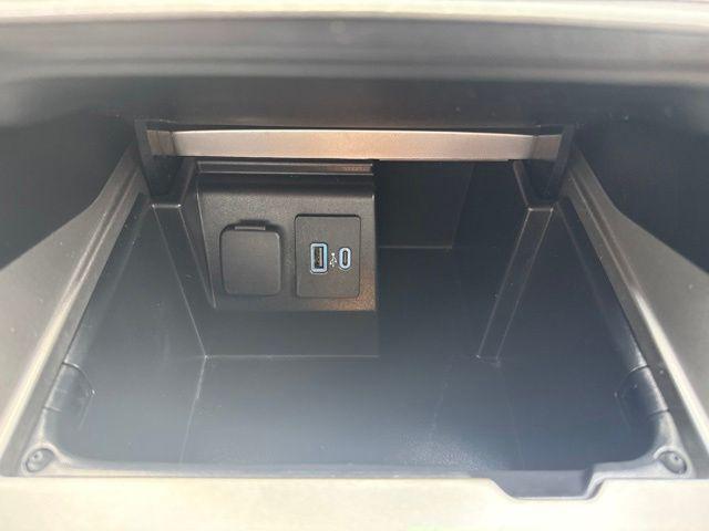 2021 Ford Explorer Base