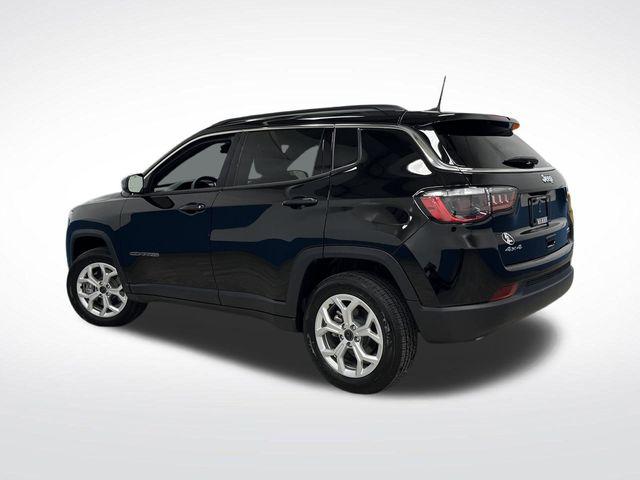 2025 Jeep Compass Latitude 4x4 2025 Jeep Compass Latitude 4x4