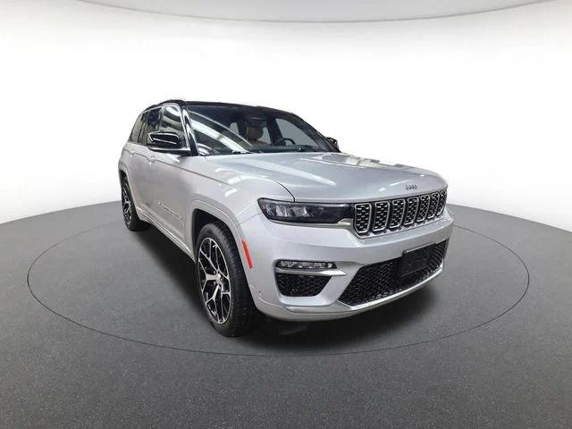 2023 Jeep Grand Cherokee Summit Reserve 4x4 2023 Jeep Grand Cherokee Summit Reserve 4x4