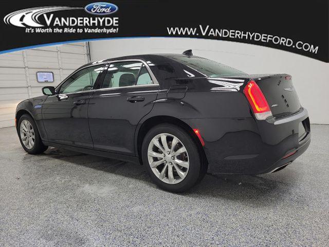 2022 Chrysler 300 Touring AWD