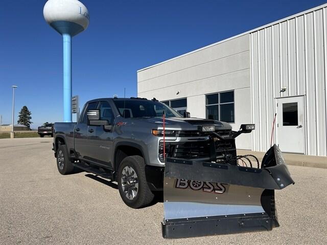 2024 Chevrolet Silverado 2500HD 4WD Double Cab Standard Bed Custom
