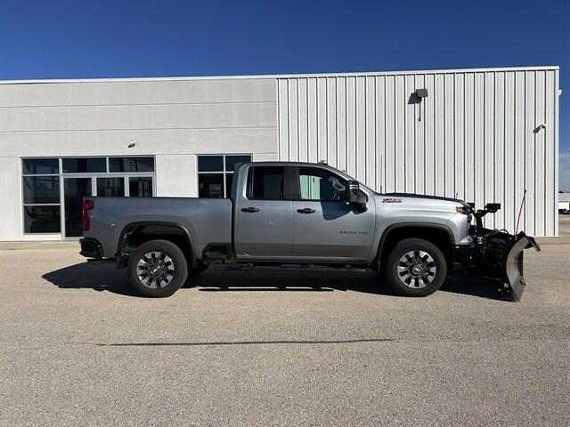2024 Chevrolet Silverado 2500HD 4WD Double Cab Standard Bed Custom