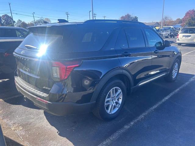 2025 Ford Explorer Active 2025 Ford Explorer Active