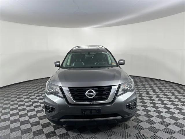 2017 Nissan Pathfinder SL 2017 Nissan Pathfinder SL