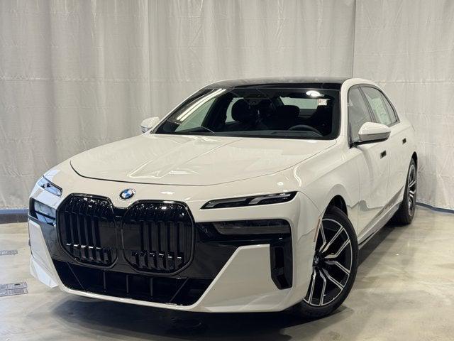 2025 BMW 760i xDrive 2025 BMW 760i xDrive