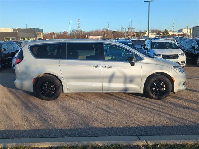 2024 Chrysler Voyager LX 2024 Chrysler Voyager LX