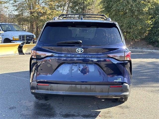 2024 Toyota Sienna LE 2024 Toyota Sienna LE