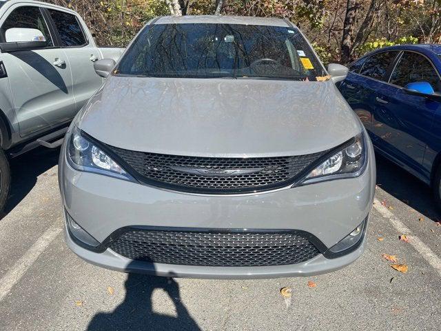 2020 Chrysler Pacifica Touring