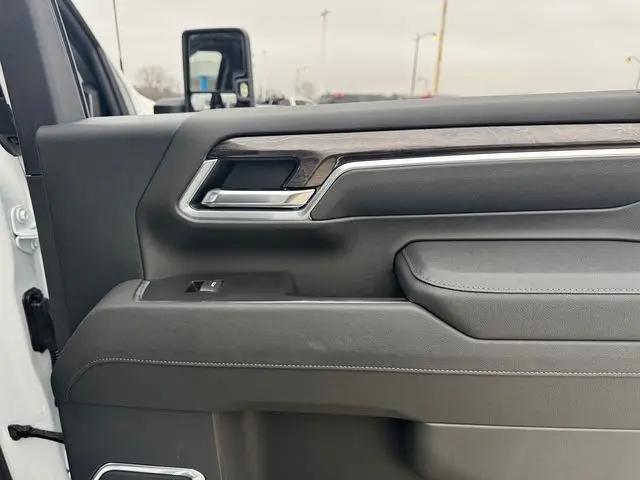 2026 Chevrolet Silverado 2500HD Crew Cab, Standard Bed, LTZ, 4WD