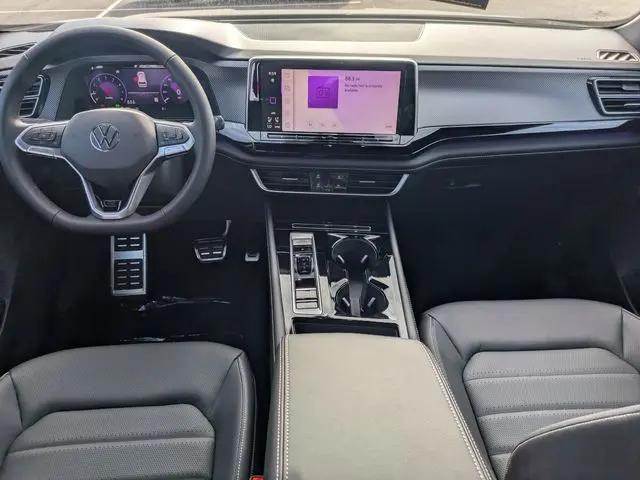 2026 Volkswagen Atlas Cross Sport SEL R-Line Black