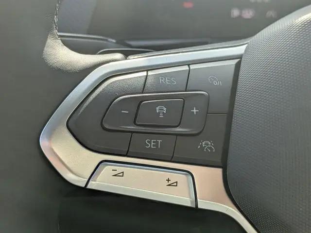 2026 Volkswagen Atlas Cross Sport SEL R-Line Black