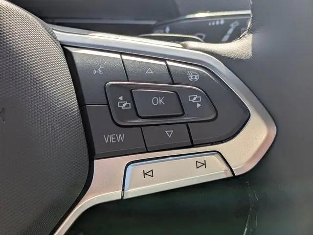 2026 Volkswagen Atlas Cross Sport SEL R-Line Black