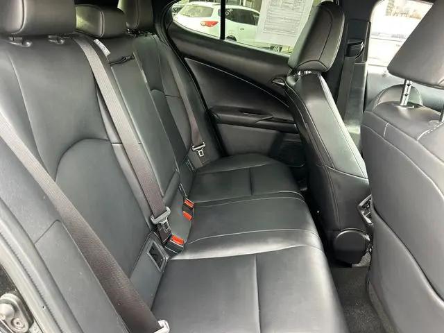 2019 Lexus UX 200 UX 200