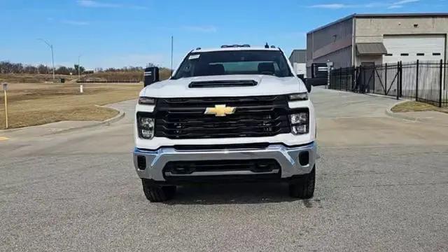 2026 Chevrolet Silverado 3500HD Crew Cab, Long Bed, WT Dual Rear Wheel, RWD