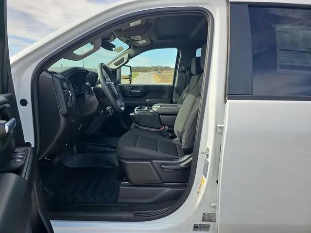 2026 Chevrolet Silverado 3500HD Crew Cab, Long Bed, WT Dual Rear Wheel, RWD