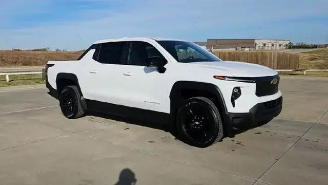 2026 Chevrolet Silverado EV Custom - Standard Range 4WD