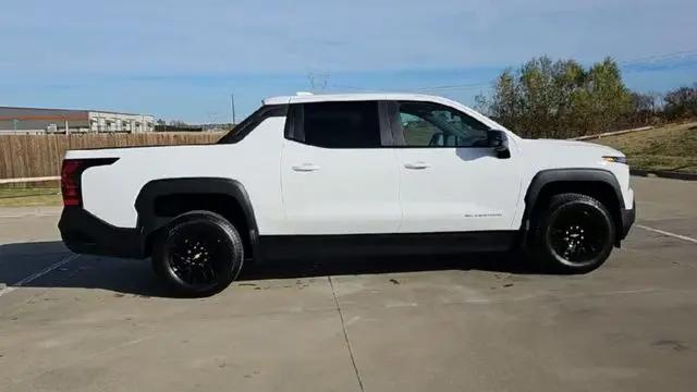 2026 Chevrolet Silverado EV Custom - Standard Range 4WD
