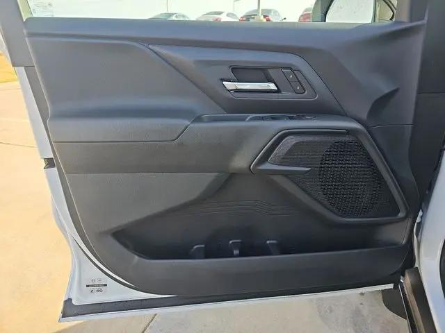 2026 Chevrolet Silverado EV Custom - Standard Range 4WD