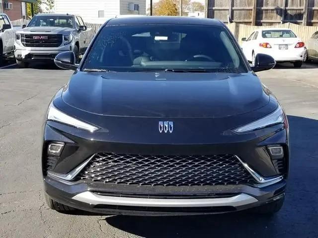 2026 Buick NV Avenir FWD