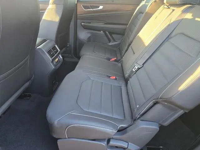 2026 Volkswagen Atlas SEL