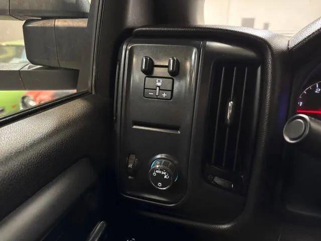 2020 Chevrolet Silverado 6500HD 1WT