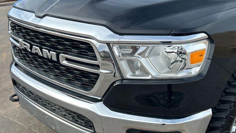 2022 Ram 1500 Lone Star Quad Cab 4x4 6'4" Box