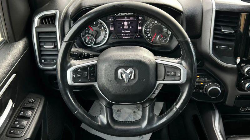 2022 Ram 1500 Lone Star Quad Cab 4x4 6'4" Box