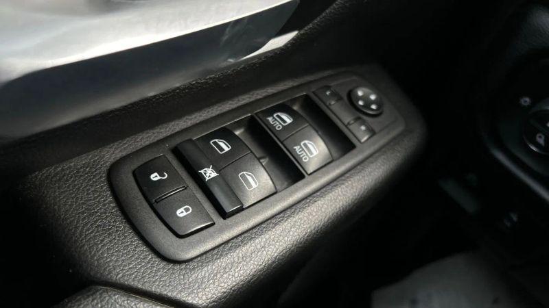 2022 Ram 1500 Lone Star Quad Cab 4x4 6'4" Box